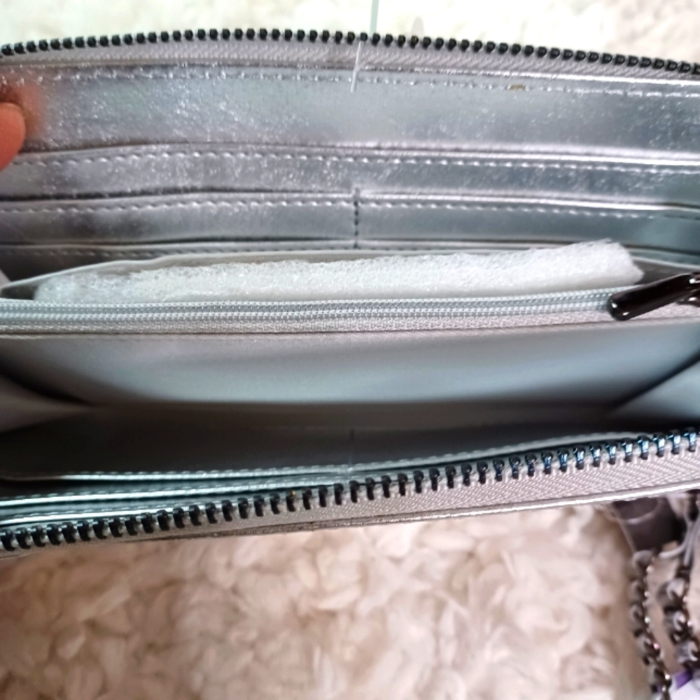 Mossimo Wristlet Wallet, Color: Silver - Picture 8 of 13